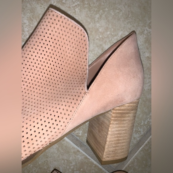 Worn 1X Cole Haan SHILOH peep top stacked heel women’s leather booties size 9.5 - Picture 10 of 17